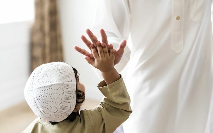 A Muslim encouraging his son