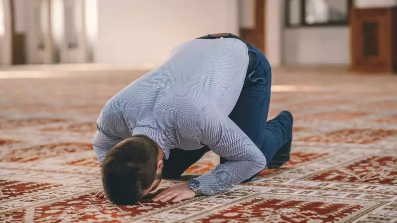 A Muslim performing Sujood 