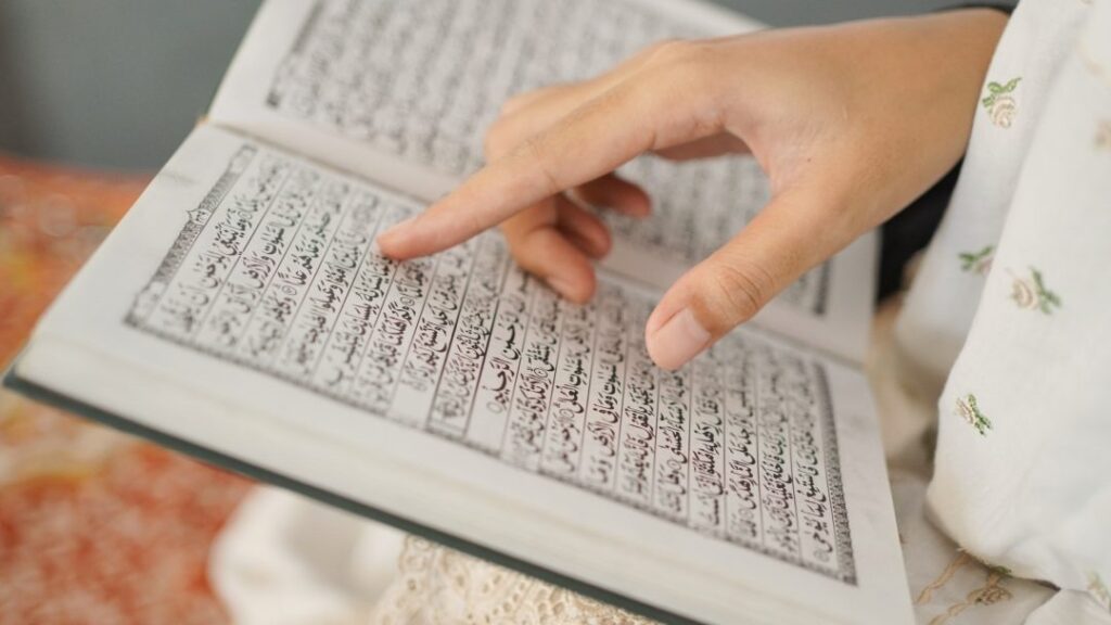 How To Complete The Quran In 90 Days? Step-by-Step Plan 5 image 1
